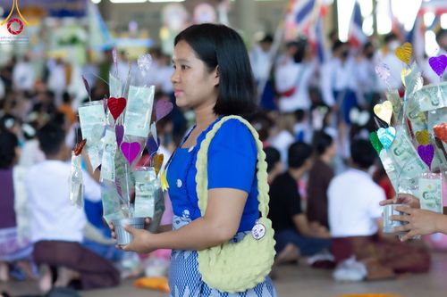 ภาพ No.100021:พิธีทอดผ้าป่า เมียนมาร์ และพิธีสวดธรรมจักร ครั้งที่ 5 ประจำปี พ.ศ. 2566 วันอาทิตย์ที่ 3 ธันวาคม พ.ศ. 2566