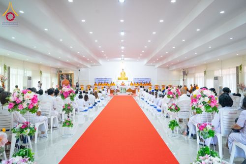 ภาพ No.174775:พิธีทอดกฐินสามัคคี ธรรมอุทยานบ้านแป้ง อำเภอพรหมบุรี จังหวัดสิงห์บุรี ในโครงการกฐินสามัคคีทั่วไทย 30,000 วัด บูชาธรรม 80 ปี หลวงพ่อธัมมชโย โดยคณะศิษยานุศิษย์วัดพระธรรมกาย วันที่ 26 ตุลาคม พ.ศ. 2567