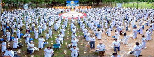 ภาพ No.238326:วันเสาร์ที่ 9 สิงหาคม พ.ศ. 2568 พิธีกลั่นแผ่นดิน โปรยทราย และจุดประทีปถวายเป็นพุทธบูชา จ.ระยอง สถาปนาองค์พระเจดีย์เพื่อสร้างสันติภาพโลก ณ ศูนย์ปฏิบัติธรรมระยอง(บ้านช่องลม) ต.บางบุตร อ.บ้านค่าย จ.ระยอง