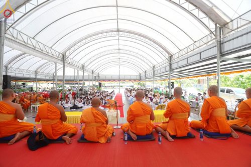 ภาพ No.94654:พิธีทอดกฐินสามัคคี สร้างกุฏิสงฆ์หลังแรก ณ ศูนย์ปฏิบัติธรรมและอบรมเยาวชนเมืองยะลา (ถนนเวฬุวัน ซอยเศรษฐี) วันที่ 15 พฤศจิกายน พ.ศ. 2566