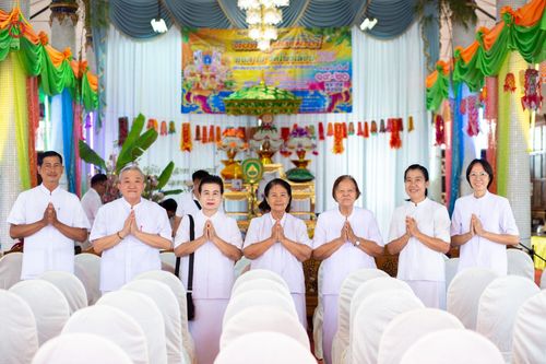 ภาพ No.166163:พิธีทอดกฐิน ณ วัดโพธิ์เลื่อน อ.เมือง จ.ปทุมธานี ในโครงการกฐินสามัคคีทั่วไทย 30,000 วัด บูชาธรรม 80 ปี หลวงพ่อธัมมชโย โดยคณะศิษยานุศิษย์วัดพระธรรมกาย วันที่ 20 ตุลาคม พ.ศ. 2567