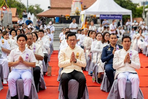 ภาพ No.126314:พิธีทำบุญเมืองนครราชสีมา ฉลอง 556 ปี ตักบาตรพระ 10,000 รูป ในวันเสาร์ที่ 2 มีนาคม พ.ศ.2567 ณ อนุสาวรีย์ท้าวสุรนารี จ.นครราชสีมา จัดโดย คณะสงฆ์จังหวัดนครราชสีมา ร่วมกับสำนักงานจังหวัดนครราชสีมา