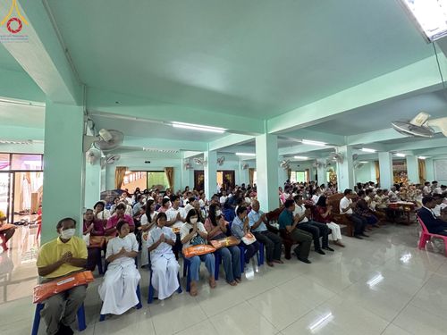 ภาพ No.163258:โครงการกฐินสามัคคีทั่วไทย 30,000 วัด บูชาธรรม 80 ปี หลวงพ่อธัมมชโย โดย คณะศิษยานุศิษย์วัดพระธรรมกาย ณ วัดประดิษฐ์ธรรม จ.สระบุรี วันที่ 19 ตุลาคม พ.ศ. 2567