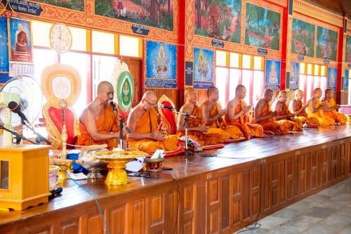 ภาพ No.253339:วันที่ 12 ตุลาคม พ.ศ. 2568 พิธีทอดกฐินสามัคคีทั่วไทย 30,000 วัด โดยคณะศิษยานุศิษย์ บูชาธรรม 81 ปี หลวงพ่อธัมมชโย ณ วัดกลางทุ่ง อ.มหาราช จ.พระนครศรีอยุธยา