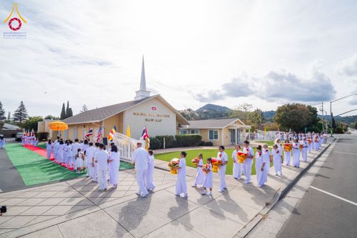 ภาพ No.174992:พิธีทอดกฐิน วัดพระธรรมกายซิลิคอนวัลเลย์ มลรัฐแคลิฟอร์เนีย ประเทศสหรัฐอเมริกา บูชาธรรม 80 ปี หลวงพ่อธัมมชโย โดยคณะศิษยานุศิษย์วัดพระธรรมกาย วันที่ 27 ตุลาคม พ.ศ. 2567