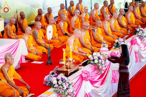 ภาพ No.250265:วันอังคารที่ 7 ตุลาคม พ.ศ. 2568 พิธีทอดผ้าป่าเพื่อสร้าง "ลานอเนกประสงค์พญานาค 4 ตระกูล" ณ พุทธอุทยานนานาชาติ อ.โพนพิสัย จ.หนองคาย