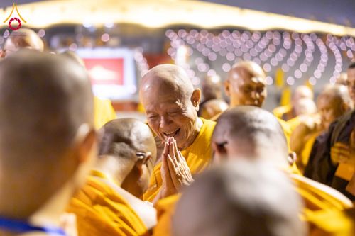 ภาพ No.312457:วันอังคารที่ 3 มีนาคม พ.ศ.2569 พิธีเวียนประทักษิณและจุดมาฆประทีป (ภาพชุดที่ 2) ณ ลานธรรมพระมหาธรรมกายเจดีย์ วัดพระธรรมกาย