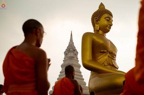 ภาพ No.300046:วันที่ 22 มกราคม พ.ศ.2569 พระธรรมยาตราปฏิบัติธรรม และถ่ายภาพหมู่ประวัติศาสตร์ ณ อาคารธรรมยาตรา กตัญญูบูชามหาปูชนียาจารย์  ตรงข้ามวัดปากน้ำภาษีเจริญ จ.กรุงเทพมหานคร ในโครงการธรรมยาตรา กตัญญูบูชา มหาปูชนียาจารย์ พระมงคลเทพมุนี(สด จนฺทสโร) พระผู้ปราบมาร อนุ