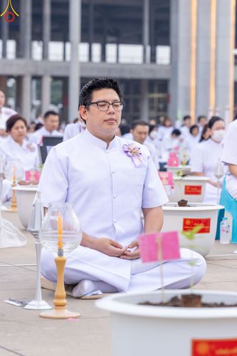 ภาพ No.90152:พิธีปลูกทรัพย์บานชื่น  เนื่องใน 139 ปี วันคล้ายวันเกิดด้วยรูปกายเนื้อ พระมงคลเทพมุนี (สด จนฺทสโร) พระผู้ปราบมาร วันอังคารที่ 10 ตุลาคม พ.ศ. 2566 ณ วัดพระธรรมกาย จ.ปทุมธานี