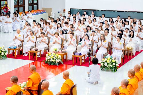 ภาพ No.314898:วันอาทิตย์ที่ 22 มีนาคม พ.ศ. 2569 พิธีบำเพ็ญกุศล คุณพ่อณรงค์ จินตมากุล  สิริอายุ 99 ปี 11 เดือน โยมบิดา พระครูปลัดรัตนวีรวัฒน์ (รังสฤษดิ์ อิทฺธิจินตโก) ที่ปรึกษาเจ้าคณะจังหวัดปทุมธานี เจ้าอาวาสวัดพระธรรมกาย  ณ ห้องปลูกศรัทธา 2 วัดพระธรรมกาย ปทุมธานี