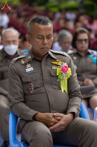 ภาพ No.351454:วันที่ 22 กันยายน พ.ศ. 2569  พิธีตักบาตรสามเณรธรรมทายาท โครงการบรรพชาพัฒนาคุณธรรม จริยธรรม  สำหรับนักเรียนนายสิบตำรวจ (นสต.) รุ่นที่ 16 ศูนย์ฝึกอบรมตำรวจภูธรภาค 1  ณ วัดพระพุทธบาทราชวรมหาวิหาร