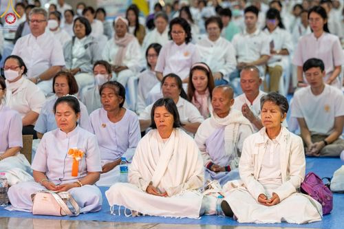 ภาพ No.187626:พิธีฉลองชัยสวดมนต์บทธัมมจักกัปปวัตนสูตร 7,000,000,000 จบ และพิธีสวดมนต์ข้ามปี วันที่ 31 ธันวาคม พ.ศ. 2567 ถึงวันที่ 1 มกราคม พ.ศ. 2568 ณ มหารัตนวิหารคด วัดพระธรรมกาย จ.ปทุมธานี