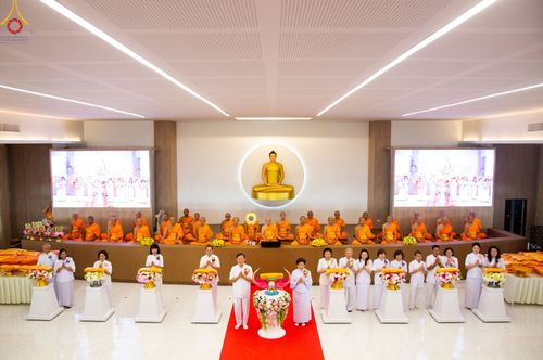 ภาพ No.128863:พิธีทอดผ้าป่าฉลองมหารัตนเจดีย์สิริปทุมสวรรค์ ณ ศูนย์ปฏิบัติธรรมภาคใต้ อ.บางกล่ำ จ.สงขลา วันที่ 10 มีนาคม พ.ศ. 2567