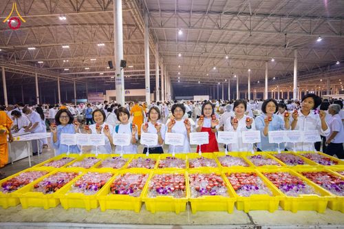 ภาพ No.121569:พิธีถวายภัตตาหารเป็นสังฆทาน แด่คณะพระธรรมยาตรา ปีที่ 12 วันที่ 31 มกราคม พ.ศ. 2567 ณ สภาธรรมกายสากล วัดพระธรรมกาย