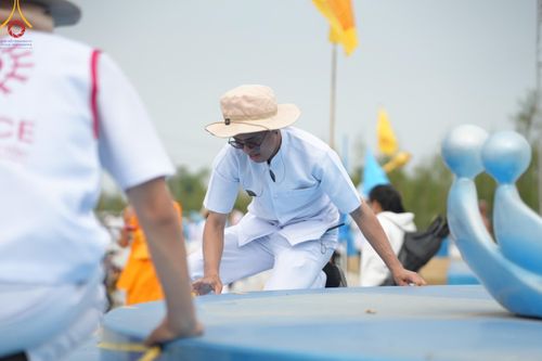 ภาพ No.119392:V.18 ทันทีม การเตรียมงาน เก็บงาน การรับบุญของเจ้าหน้าที่หน่วยงานต่างๆ เพื่อโครงการธรรมยาตรา กตัญญูบูชามหาปูชนียาจารย์ พระมงคลเทพมุนี (สด จนฺทสโร) พระผู้ปราบมาร อนุสรณ์สถาน 7 แห่ง ปีที่ 12 ระหว่างวันที่ 2 - 31 มกราคม พ.ศ.2567