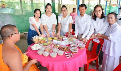 ภาพ No.104671:ทอดผ้าป่าสามัคคี เพื่อสมทบทุนสร้างหอฉัน ๑๑๓ ปี คุณยายอาจารย์มหารัตนอุบาสิกาจันทร์ขนนกยูง ครั้งที่ ๗ ในวันอาทิตย์ ที่ ๒๘ เมษายน พ.ศ. ๒๕๖๗ ณ ศูนย์การศึกษาจอมบึง ต.รางบัว อ.จอมบึง จ.ราชบุรี