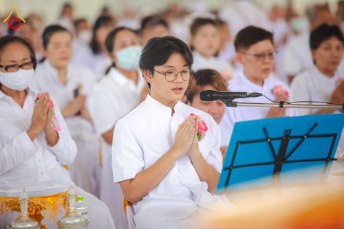 ภาพ No.175123:พิธีทอดกฐินสถาปนา แผ่นสิริฉะทะนะรัสมี(หลังคา) อาคาร 80 ปี หลวงพ่อธัมมชโย ณ ศูนย์ปฏิบัติธรรมวิหารแดง จ.สระบุรี วันเสาร์ที่ 9 พฤศจิกายน พ.ศ. 2567