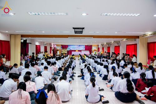 ภาพ No.184367:กิจกรรมวันรวมพลังเด็กดี V-Star ผู้นำฟื้นฟูศีลธรรมโลก ในวันที่ 11 ธันวาคม พ.ศ. 2567 ณ วิทยาลัยเทคโนโลยีบริหารธุรกิจ จังหวัดชัยภูมิ