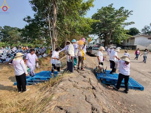 ภาพ No.112457:V.11 สามารถ การเตรียมงาน เก็บงาน การรับบุญของเจ้าหน้าที่หน่วยงานต่างๆ เพื่อโครงการธรรมยาตรา กตัญญูบูชา มหาปูชนียาจารย์ พระมงคลเทพมุนี (สด จนฺทสโร) พระผู้ปราบมาร อนุสรณ์สถาน 7 แห่ง ปีที่ 12 ระหว่างวันที่ 2 - 31 มกราคม พ.ศ.2567