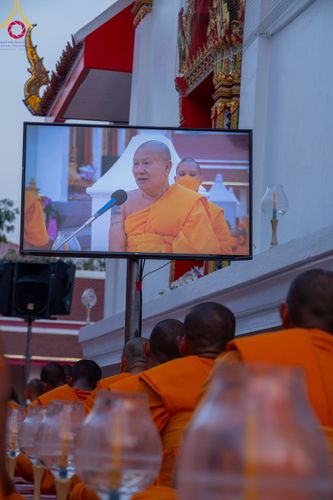 ภาพ No.112176:พิธีจุดประทีปถวายเป็นพุทธบูชา และบูชาธรรมมหาปูชนียาจารย์ พระมงคลเทพมุนี(สด จนฺทสโร) ในโครงการธรรมยาตรา กตัญญูบูชา มหาปูชนียาจารย์ พระมงคลเทพมุนี(สด จนฺทสโร) พระผู้ปราบมาร อนุสรณ์สถาน 7 แห่ง ปีที่ 12 วันที่ 14 มกราคม พ.ศ. 2567 ณ วัดสองพี่น้อง อ.สองพี่น้อง