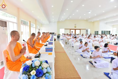 ภาพ No.149587:พิธีทอดผ้าป่ามหามงคล เพื่องานพระพุทธศาสนา , พิธีเจริญพระพุทธมนต์ และพิธีถวายสังฆทานแด่คณะสงฆ์ เนื่องในวันธรรมชัย 56 พรรษา น้อมบูชาธรรมหลวงพ่อธัมมชโย ณ ธรรมอุทยานบ้านแป้ง จ.สิงห์บุรี วันเสาร์ที่ 24 สิงหาคม พ.ศ. 2567