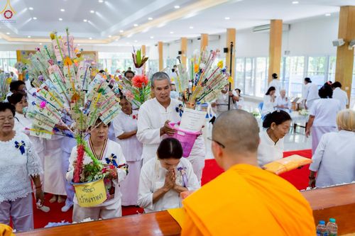 ภาพ No.257000:วันพฤหัสบดีที่ ๑๖ ตุลาคม พ.ศ. ๒๕๖๘ พิธีทอดกฐินสามัคคีเพื่อรองรับประดิษฐานองค์เจดีย์ ณ ศูนย์ปฏิบัติธรรมเถินเทิดธรรม อ.เถิน จ.ลำปาง