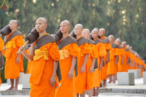 ภาพ No.186930:พระธรรมยาตราปฏิบัติธรรม และถ่ายภาพหมู่ประวัติศาสตร์ ปีที่ 13 ณ ลานทิศตะวันออก มหาวิหารพระมงคลเทพมุนี วัดพระธรรมกาย จ.ปทุมธานี วันเสาร์ที่ 28 ธันวาคม พ.ศ. 2567