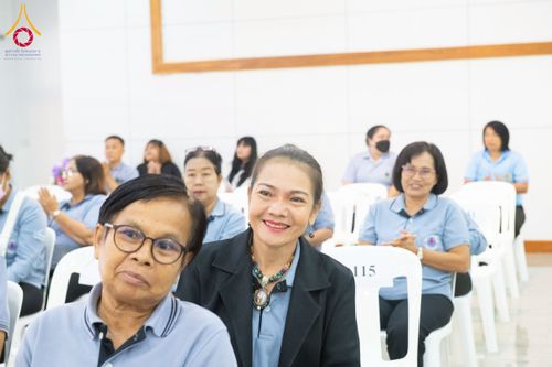 ภาพ No.259704:วันที่ 24 ตุลาคม พ.ศ. 2568 รพ.สต.คลองหนึ่ง อ.คลองหลวง สังกัด อบจ.ปทุมธานี จัดประชุมและมอบครุภัณฑ์ทางการแพทย์ เสริมพลัง อสม. ขับเคลื่อนสุขภาพชุมชนอย่างยั่งยืน ณ วัดพระธรรมกาย