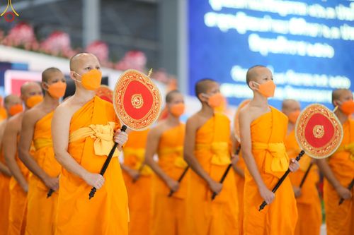 ภาพ No.88144:พิธีมุทิตาสักการะ เปรียญธรรม 9,6,3 และบาลีศึกษา 6,3  พิธีมอบดวงแก้วสามเณรทรงบาลีไวยากรณ์ วันอาทิตย์ 17 กันยายน พ.ศ. 2566 ณ สภาธรรมกายสากล วัดพระธรรมกาย