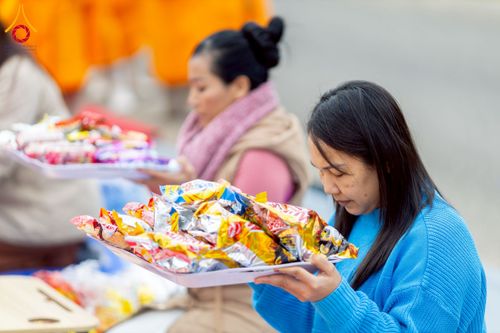 ภาพ No.233004:วันอาทิตย์ 29 มิถุนายน พ.ศ. 2568 กิจกรรมอบรมธรรมทายาทแอฟริกาใต้  ปฏิบัติธรรมสร้างสันติสุขภายใน แสงแห่งพุทธธรรมสู่แผ่นดินแอฟริกาใต้ ณ บริเวณหน้าวัดพระธรรมกายโจฮันเนสเบิร์ก