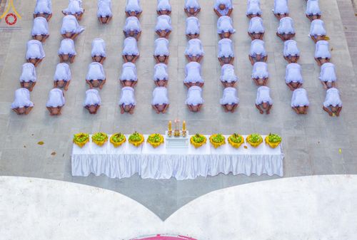 ภาพ No.112292:พิธีบรรพชาอุปสมบท โครงการอุปสมบทหมู่บูชาธรรม 115 ปี คุณยายอาจารย์ฯ, โครงการอุปสมบทหมู่ธรรมทายาท ระดับอุดมศึกษา รุ่นที่ 50 ภาคฤดูหนาว ณ โบสถ์พระไตรปิฎก วัดพระธรรมกาย จ.ปทุมธานี วันเสาร์ที่ 13 มกราคม พ.ศ. 2567