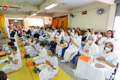 ภาพ No.196589:พิธีทอดผ้าป่าทำนุบำรุงศาสนสถาน ณ วัดไทยเจริญ ตำบลบางขุนกอง อำเภอบางกรวย จังหวัดนนทบุรี  ในโครงการธรรมยาตรา กตัญญูบูชา มหาปูชนียาจารย์ พระมงคลเทพมุนี(สด จนฺทสโร) พระผู้ปราบมาร อนุสรณ์สถาน 7 แห่ง ปีที่ 13 วันที่ 17 มกราคม พ.ศ. 2568
