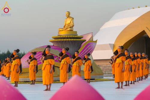 ภาพ No.116879:พระธรรมยาตราร่วมปฏิบัติธรรม และถ่ายภาพหมู่ประวัติศาสตร์ ปีที่ 12  วันที่ 21 มกราคม พ.ศ. 2567  ณ อนุสรณ์สถานบางปลา จ.นครปฐม