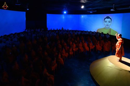 ภาพ No.80446:องค์กรภาคีเครือข่าย "บวร" จังหวัดปทุมธานี ศึกษาดูงานโครงการบรรพชาสามเณรฟื้นฟูพระพุทธศาสนาทั่วไทย ชมนิทรรศการ และสื่อนวัตกรรมพระพุทธศาสนาภาพยนต์ 3 มิติ - จักรวาลนฤมิต เรื่อง "พระสัมมาสัมพุทธเจ้า พระบรมศาสดาเอกของโลก" วันศุกร์ที่ 28 เมษายน พ.ศ.2566