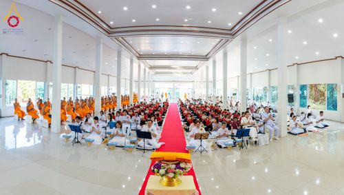 ภาพ No.192423:พิธีทอดผ้าป่าทำนุบำรุงศาสนสถาน ณ วัดศรีเมือง ต.ท่าทราย อ.เมืองสมุทรสาคร จ.สมุทรสาคร ในโครงการธรรมยาตรา กตัญญูบูชา มหาปูชนียาจารย์ พระมงคลเทพมุนี(สด จนฺทสโร) พระผู้ปราบมาร อนุสรณ์สถาน 7 แห่ง ปีที่ 13 วันที่ 9 มกราคม พ.ศ. 2568