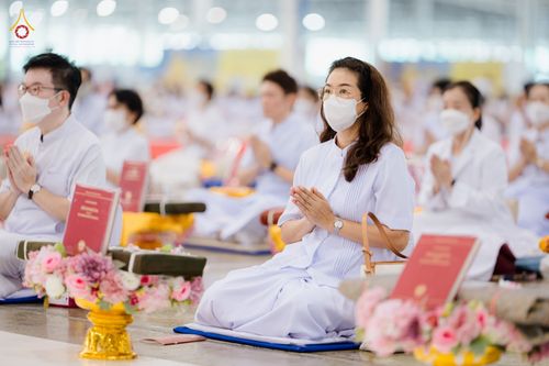 ภาพ No.80526:พิธีถวายทุนสนับสนุนการสร้าง พระไตรปิฎกฉบับธรรมชัย วันเสาร์ที่ 29 เมษายน พ.ศ. 2566 ณ สภาธรรมกายสากล วัดพระธรรมกาย