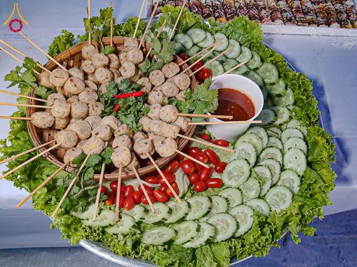 ภาพ No.198331:พิธีถวายภัตตาหารเป็นสังฆทาน แด่พระธรรมยาตรา ณ อนุสรณ์สถานบางปลา วัดบางปลา อำเภอบางเลน จังหวัดนครปฐม ในโครงการธรรมยาตรา กตัญญูบูชา มหาปูชนียาจารย์ พระมงคลเทพมุนี(สด จนฺทสโร) พระผู้ปราบมาร อนุสรณ์สถาน 7 แห่ง ปีที่ 13 วันที่ 20 มกราคม พ.ศ. 2568