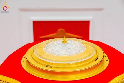 ภาพ No.62383:คณะศิษยานุศิษย์รวมใจสถาปนาและสมโภช ธรรมจักร เพื่ออัญเชิญประดิษฐาน ณ ยอดอุโบสถ 80 ปี หลวงพ่อธัมมชโย วัดพระธรรมกายนิวเจอร์ซี ประเทศสหรัฐอเมริกา  วันอาทิตย์ที่ 7 เมษายน พ.ศ. 2567