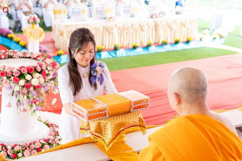 ภาพ No.259317:วันอาทิตย์ที่ 12 ตุลาคม พ.ศ. 2568 พิธีทอดกฐินบรมจักรพรรดิ สร้างอุโบสถ 82 ปี บูชาธรรมหลวงพ่อธัมมชโย ณ วัดพระธรรมกายแคลิฟอร์เนีย ประเทศสหรัฐอเมริกา 