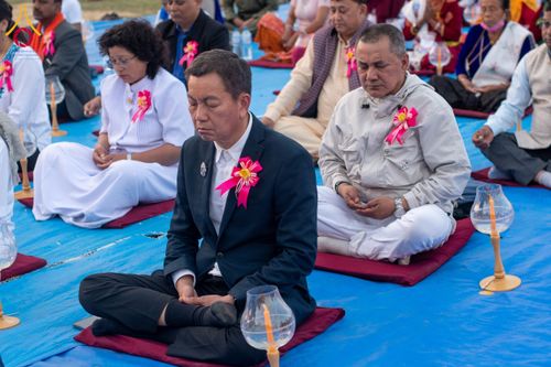 ภาพ No.132349:พิธีจุดโคมประทีปถวายเป็นพุทธบูชา ในโครงการบรรพชา 1,250 รูป ณ แดนประสูติ สวนลุมพินี ประเทศเนปาล วันที่ 17 มีนาคม พ.ศ. 2567