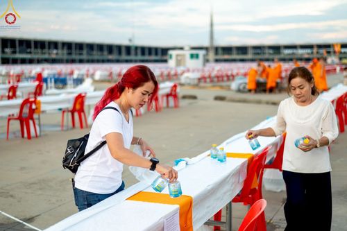 ภาพ No.218788:วันศุกร์ที่ 18 เมษายน พ.ศ. 2568 การเตรียมงานในลานธรรม , พระมหาธรรมกายเจดีย์ เพื่องานวันคุ้มครองโลก 22 เมษายน พ.ศ. 2568
