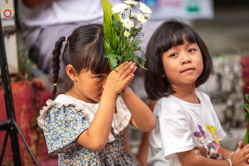 ภาพ No.128202:พิธีอัญเชิญพระบรมสารีริกธาตุ " ใจกลางเมืองนครหาดใหญ่ " เพื่อประดิษฐาน ณ มหารัตนเจดีย์สิริปทุมสวรรค์ (เจดีย์อริยพุทธะ 5 พระองค์) ศูนย์ปฏิบัติธรรมภาคใต้ อ.บางกล่ำ จ.สงขลา  วันที่ 9 มีนาคม พ.ศ.2567 (ชุดที่ 1)