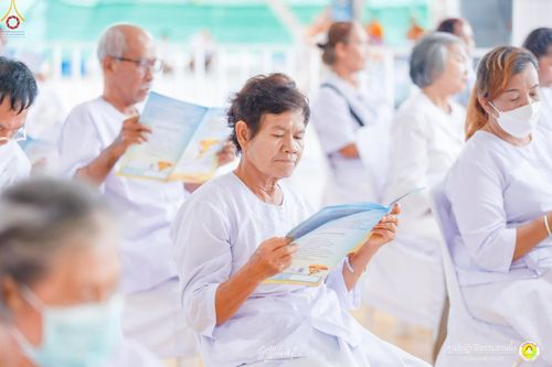 ภาพ No.248445:วันที่ 26-28 กันยายน พ.ศ. 2568 โครงการอบรมอุบาสกแก้ว อุบาสิกาแก้ว รุ่นที่ 3 ผู้แทนทอดกฐินสามัคคีทั่วไทย 30,000 วัด บูชาธรรม 81 ปี หลวงพ่อธัมมชโย ณ ศูนย์ปฏิบัติธรรมสวนผึ้ง จ.ราชบุรี