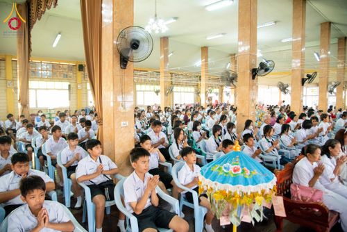 ภาพ No.205191:พิธีทอดผ้าป่าทำนุบำรุงศาสนสถาน ณ วัดบางขัน ตำบลคลองหนึ่ง อำเภอคลองหลวง จังหวัดปทุมธานี ในโครงการธรรมยาตรา กตัญญูบูชา มหาปูชนียาจารย์ พระมงคลเทพมุนี(สด จนฺทสโร) พระผู้ปราบมาร อนุสรณ์สถาน 7 แห่ง ปีที่ 13 วันที่ 30 มกราคม พ.ศ. 2568