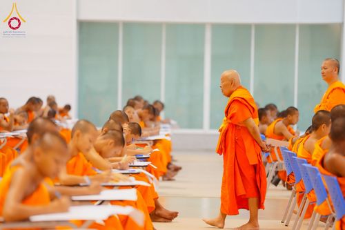 ภาพ No.219704:วันที่ 22-24 เมษายน พ.ศ. 2568 สอบบาลีสนามหลวง ครั้งที่ 2 คณะสงฆ์ภาค 1 (นนทบุรี, ปทุมธานี, สมุทรปราการ) สนามสอบวัดพระธรรมกาย อำเภอคลองหลวง จังหวัดปทุมธานี