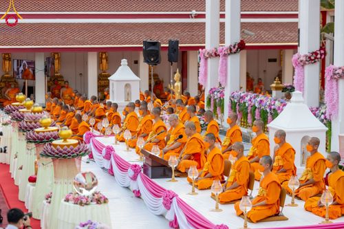 ภาพ No.112018:พิธีจุดประทีปถวายเป็นพุทธบูชา และบูชาธรรมมหาปูชนียาจารย์ พระมงคลเทพมุนี(สด จนฺทสโร) ในโครงการธรรมยาตรา กตัญญูบูชา มหาปูชนียาจารย์ พระมงคลเทพมุนี(สด จนฺทสโร) พระผู้ปราบมาร อนุสรณ์สถาน 7 แห่ง ปีที่ 12 วันที่ 14 มกราคม พ.ศ. 2567 ณ วัดสองพี่น้อง อ.สองพี่น้อง