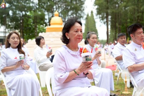 ภาพ No.238351:วันเสาร์ที่ 9 สิงหาคม พ.ศ. 2568 พิธีกลั่นแผ่นดิน โปรยทราย และจุดประทีปถวายเป็นพุทธบูชา จ.ระยอง สถาปนาองค์พระเจดีย์เพื่อสร้างสันติภาพโลก ณ ศูนย์ปฏิบัติธรรมระยอง(บ้านช่องลม) ต.บางบุตร อ.บ้านค่าย จ.ระยอง