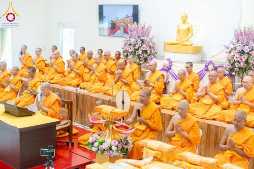 ภาพ No.174351:พิธีทอดกฐินกตัญญูบูชาธรรม ณ ศูนย์ปฏิบัติธรรมพระมงคลเทพมุนี อ.สองพี่น้อง จ.สุพรรณบุรี ในโครงการกฐินสามัคคีทั่วไทย 30,000 วัด บูชาธรรม 80 ปี หลวงพ่อธัมมชโย โดยคณะศิษยานุศิษย์วัดพระธรรมกาย วันที่ 10 พฤศจิกายน พ.ศ. 2567