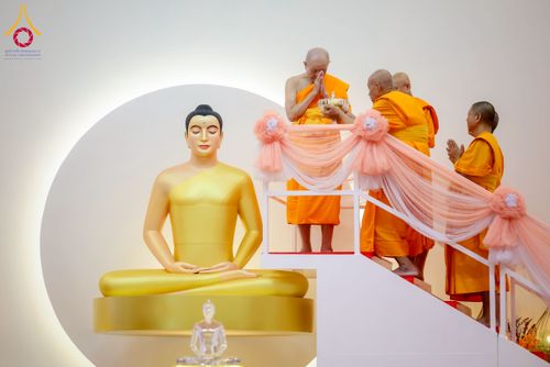 ภาพ No.254801:วันที่ 15 ตุลาคม พ.ศ. 2568 พิธีบรรจุพระบรมสารีริกธาตุภายในพระเกตุองค์พระประธาน สมโภชพระประธาน พระธรรมกาย ณ ศูนยอบรมเยาวชนกาญจนบุรี