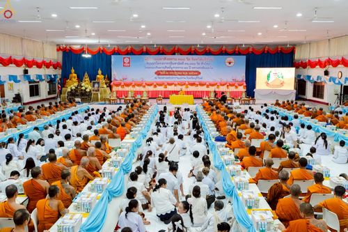 ภาพ No.233532:วันจันทร์ที่ 7 กรกฎาคม พ.ศ. 2568 จังหวัดบุรีรัมย์รวมใจ สัมมนาคณะสงฆ์ เพื่อฟื้นฟูพระพุทธศาสนา  โครงการทอดกฐินสามัคคีทั่วไทย 30,000 วัด ประจำปีพุทธศักราช 2568 และพิธีถวายมหาสังฆทาน 300 กว่าวัด โดยคณะศิษยานุศิษย์ บูชาธรรม 81 ปี หลวงพ่อธัมมชโย  ณ วัดกลาง พระ